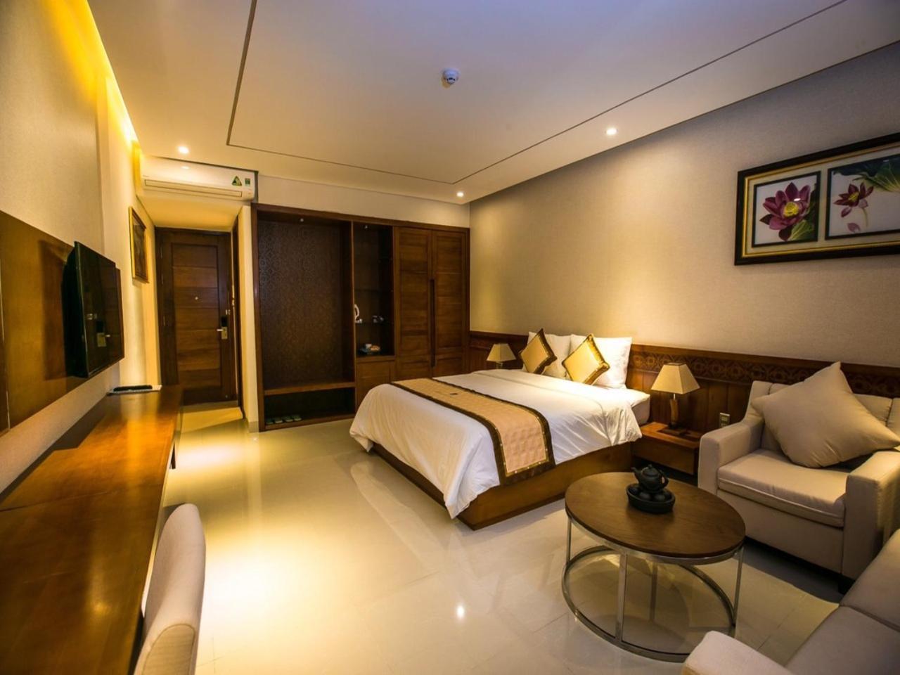 Liberty Hotel Дананг Экстерьер фото